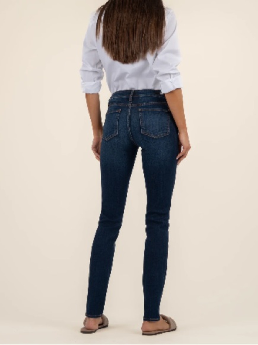 Kut from the Kloth Diana Mid Rise Relaxed Fit Skinny - Picture 3 of 12